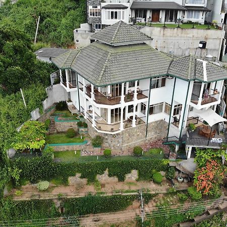 36 Bed & Breakfast Канді Екстер'єр фото