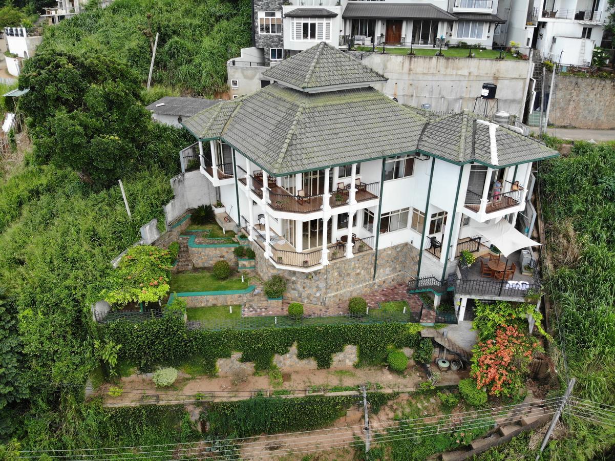 36 Bed & Breakfast Канді Екстер'єр фото