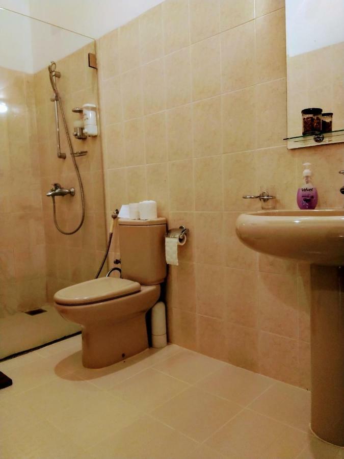 36 Bed & Breakfast Канді Екстер'єр фото